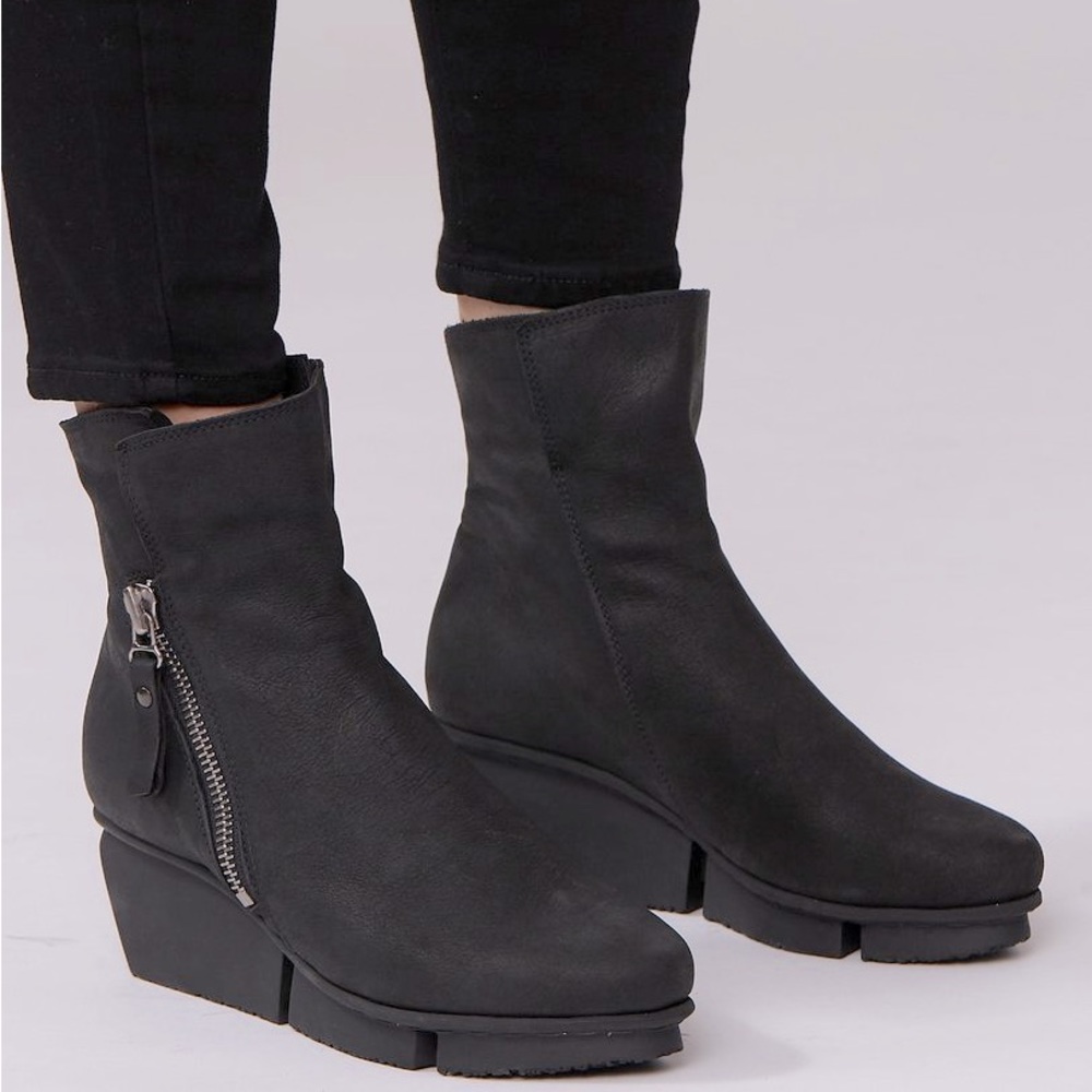 Trippen Leather Platform Ankle boots